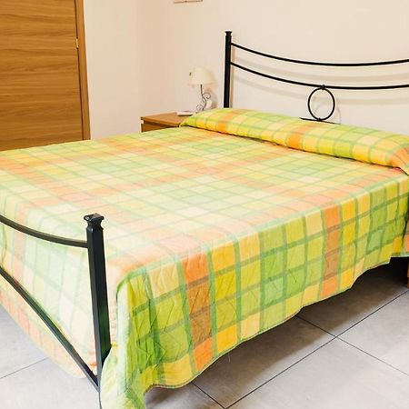 La Casa Di Nonna Agnese - Italian Homing Apartment Padenghe sul Garda Luaran gambar