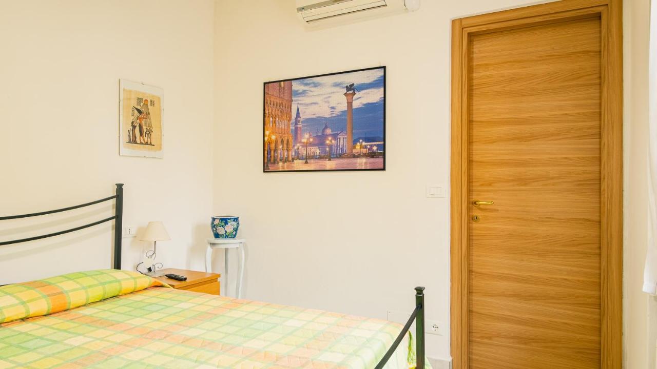 La Casa Di Nonna Agnese - Italian Homing Apartment Padenghe sul Garda Luaran gambar