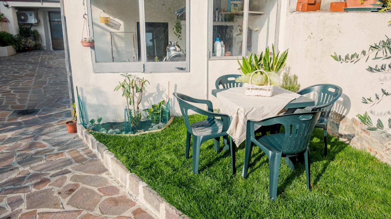 La Casa Di Nonna Agnese - Italian Homing Apartment Padenghe sul Garda Luaran gambar