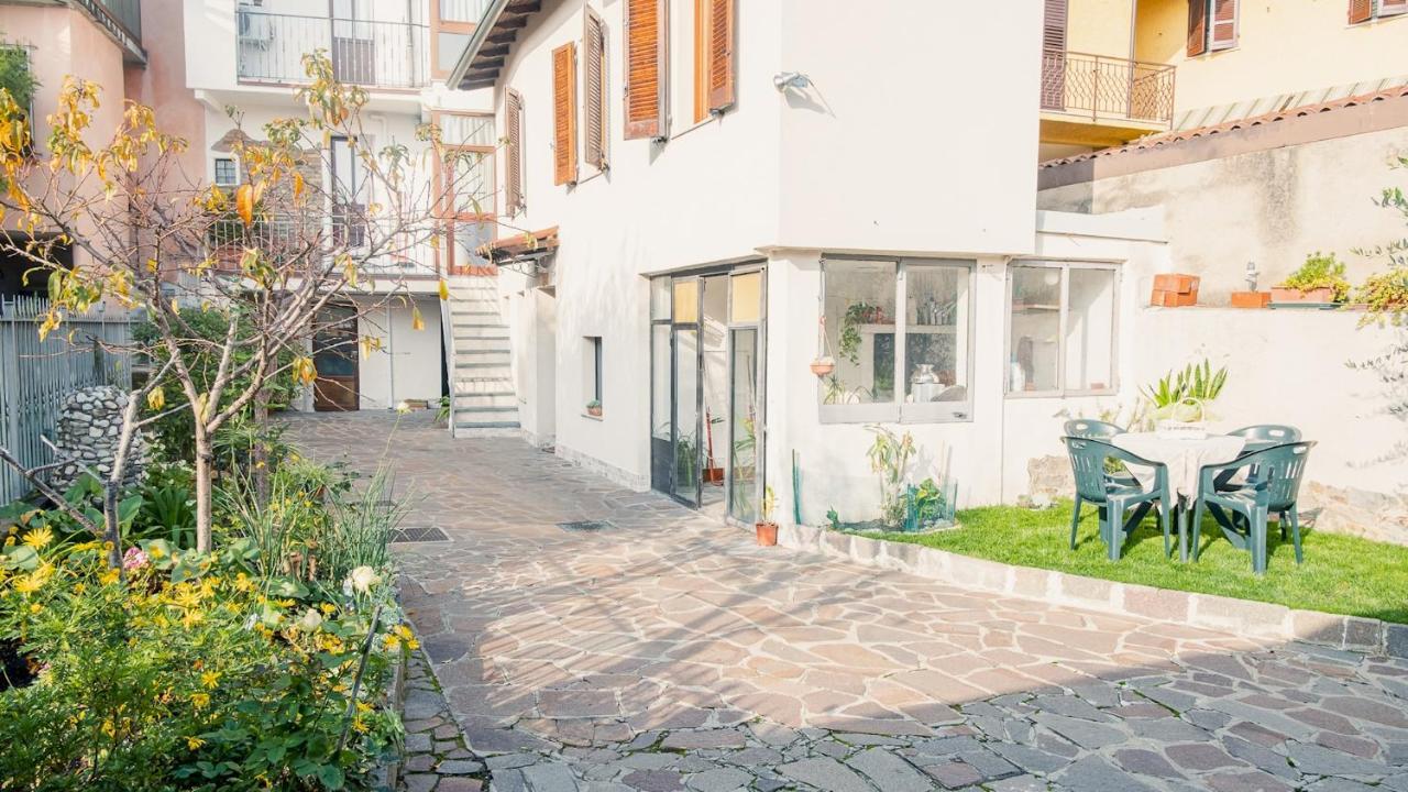 La Casa Di Nonna Agnese - Italian Homing Apartment Padenghe sul Garda Luaran gambar